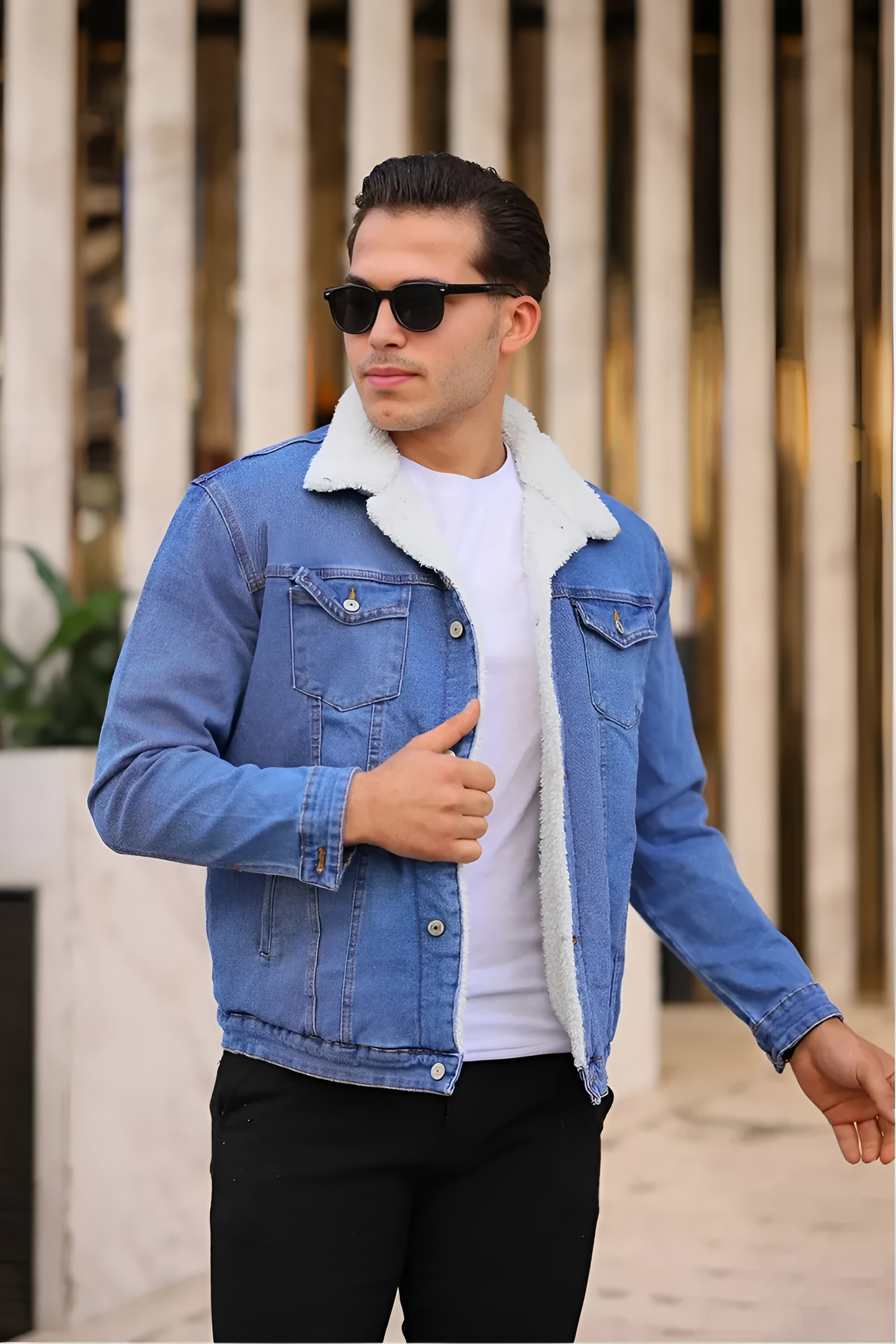 Men's Classic Cotton Faux Fur Lined Button Up Denim Jean Trucker Jacket